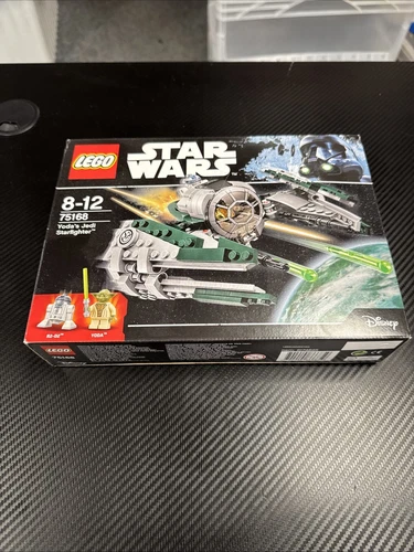 LEGO Star Wars  75168 Yoda's Jedi Starfighter.