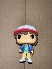 Funko POP DUSTIN Stranger Things #424 Retirado 2017 TV L Figura Netflix Sin Caja