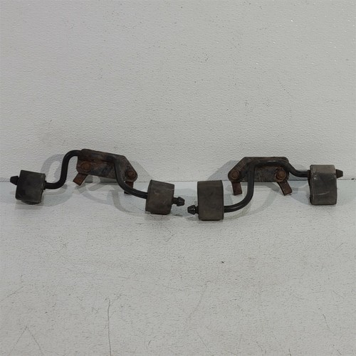 9904 Mustang Gt Muffler Hanger Exhaust Mounting Bracket Hangers Mounts