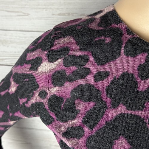 Ann Taylor Seide Kaschmir Mischung Cardigan Pullover klein lila schwarz Leopardenmuster - Bild 3 von 13