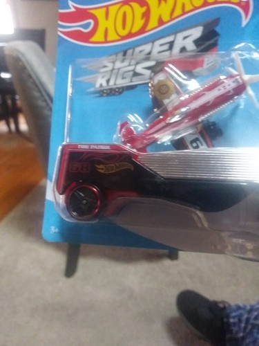Hot Wheels 2021 "Sky Show" Rig. New Mint. - Picture 8 of 13