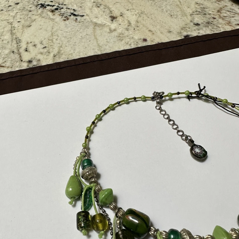 Collar D’Otti cuentas verdes nuevo con etiquetas 16-18 pulgadas Foto 3 de 4