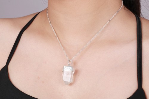 Quartz Necklace Raw Crystal Point Pendant Healing Crystals And Stones Jewelry - Picture 8 of 8