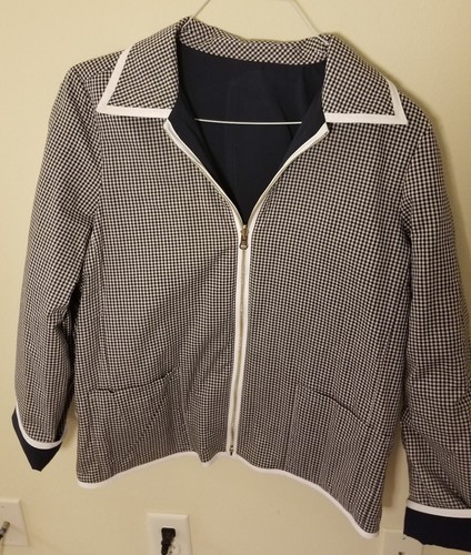 Real Clothes Reversible Jacket, Blue Checkered Saks Fifth Avenue Size 10 - Picture 2 of 7