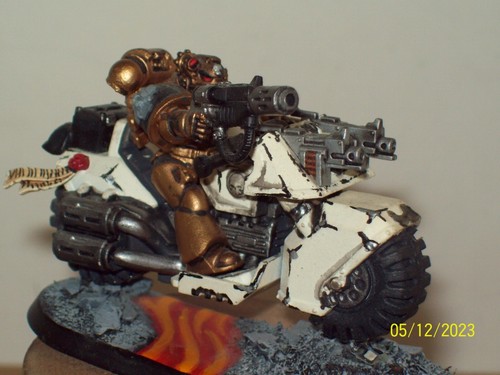 Warhammer 40k Space Marines Bike Squadron X 3 Fully Assembled Flocked & Painted - Picture 2 of 15