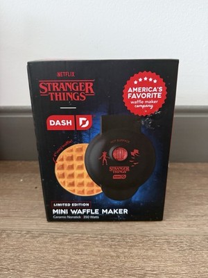 STRANGER THINGS MINI WAFFLE MAKER NETFLIX X DASH WAFFLE MAKER BRAND NEW
