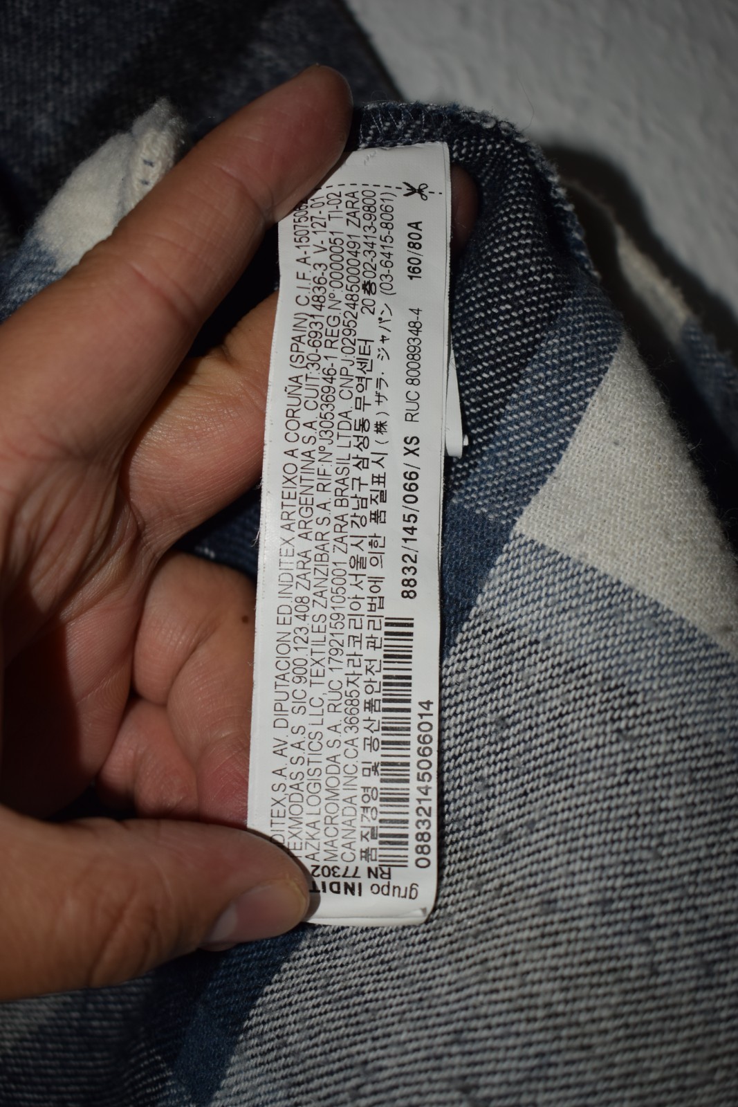 Product Description: Zara Men's Flannel Shirt image 6