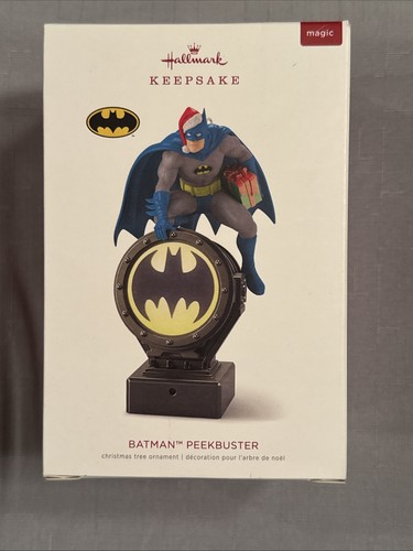 Batman Peekbuster 2018 Hallmark Keepsake Ornament Bat Signal Magic Light & Sound