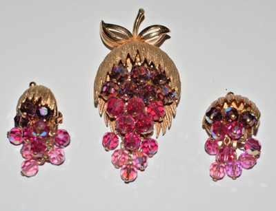 Rare Schrager style fuchsia aurora borealis cascade brooch and earrings set