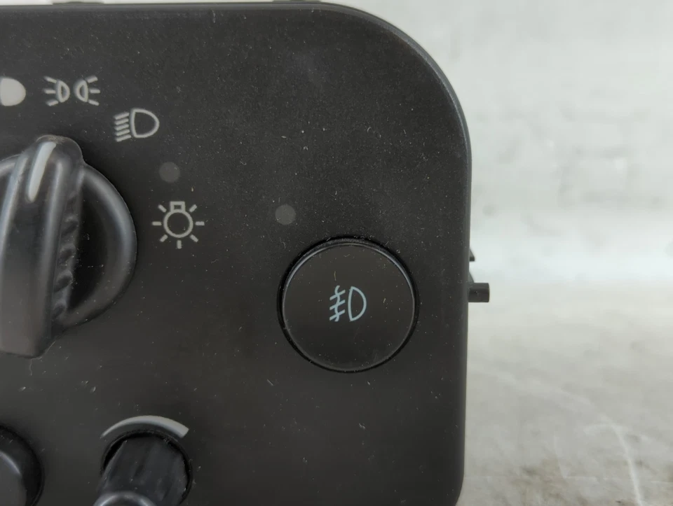 Chevrolet Trail Blazer 2004 interruptor de luz de faros control de lámpara EPW3U Foto 3 de 4