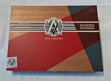 Avo Uvezian Syncro Nicaragua Empty Wooden Cigar Box 9.5"x 7" x 1.75"