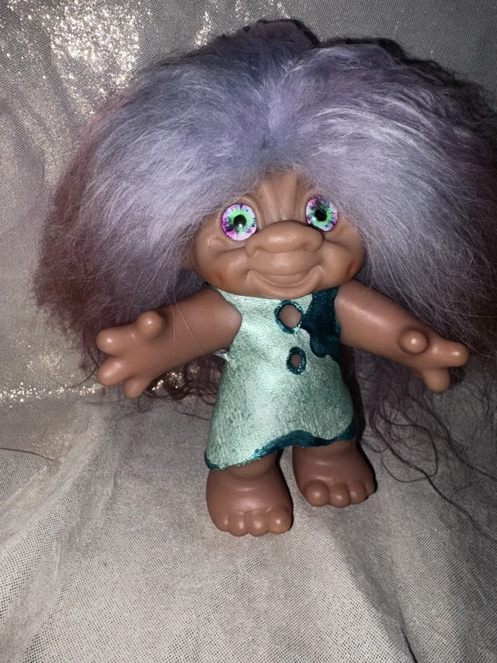Dam Troll 6” Nueva Ropa de Cuero Ojos de Turmalina de Vidrio Sheephair Islandés Foto 3 de 4