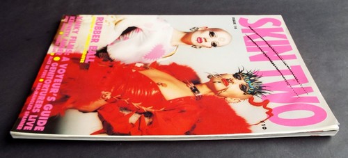 SKIN TWO MAGAZINE ISSUE 16 ALTERNATIVE FETISH RUBBER PVC LATEX BETTE BLUE - Picture 3 of 7