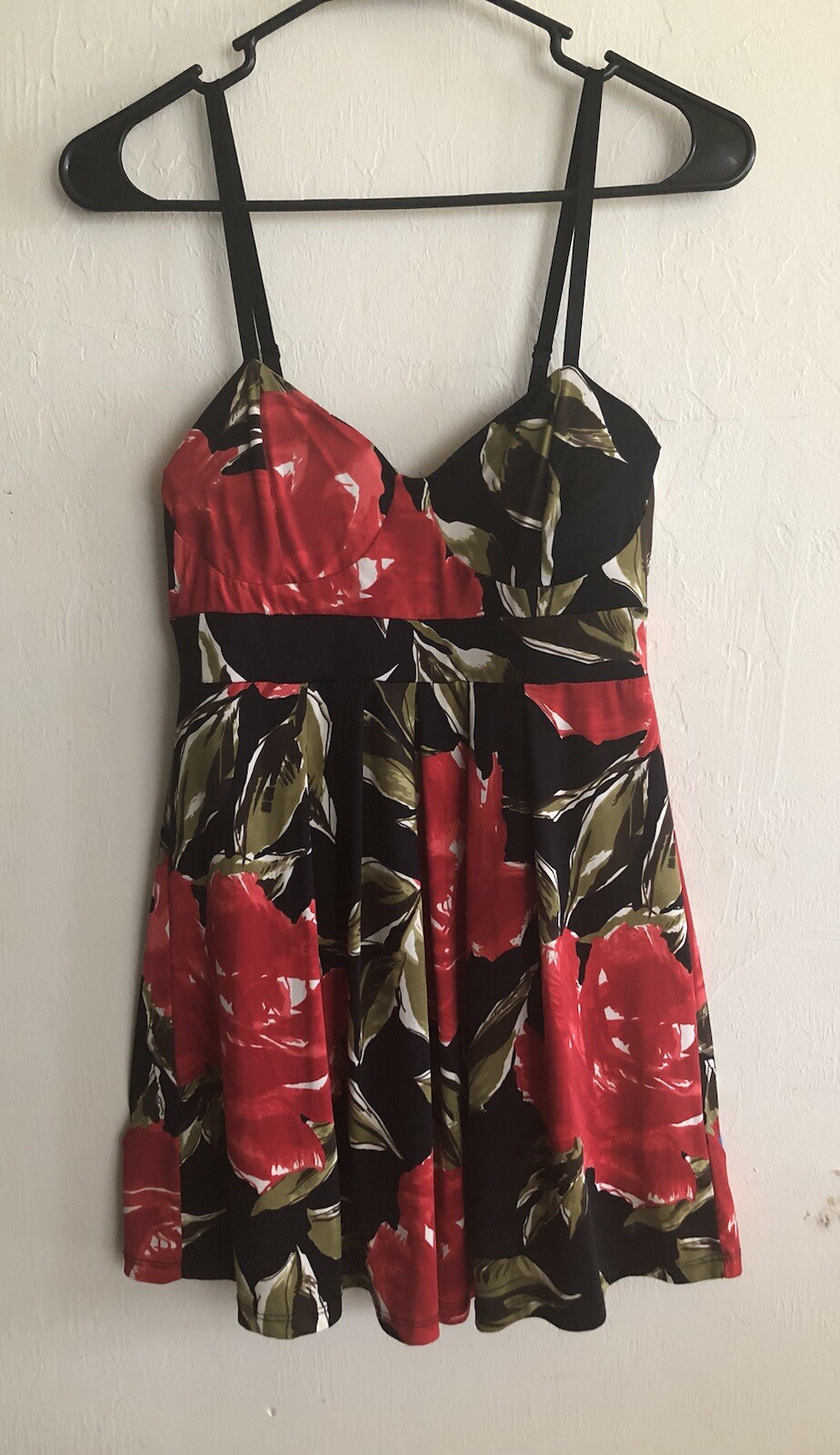 WET SEAL Womens Strappy Dress Size Medium Juniors Semi Padded