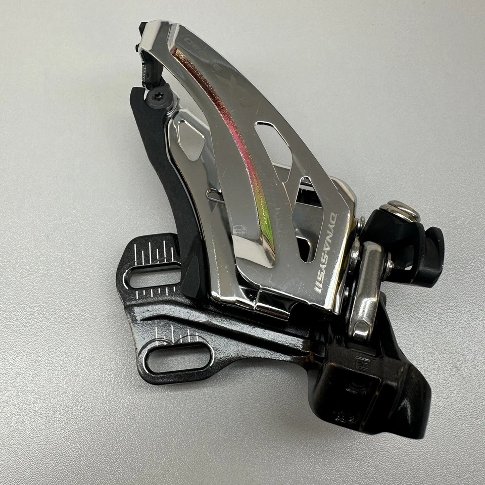 Shimano XT FD-M8020-E 2x11 E-Type, Side-Swing, Front-Pull Front Derailleur - Image 2 of 4