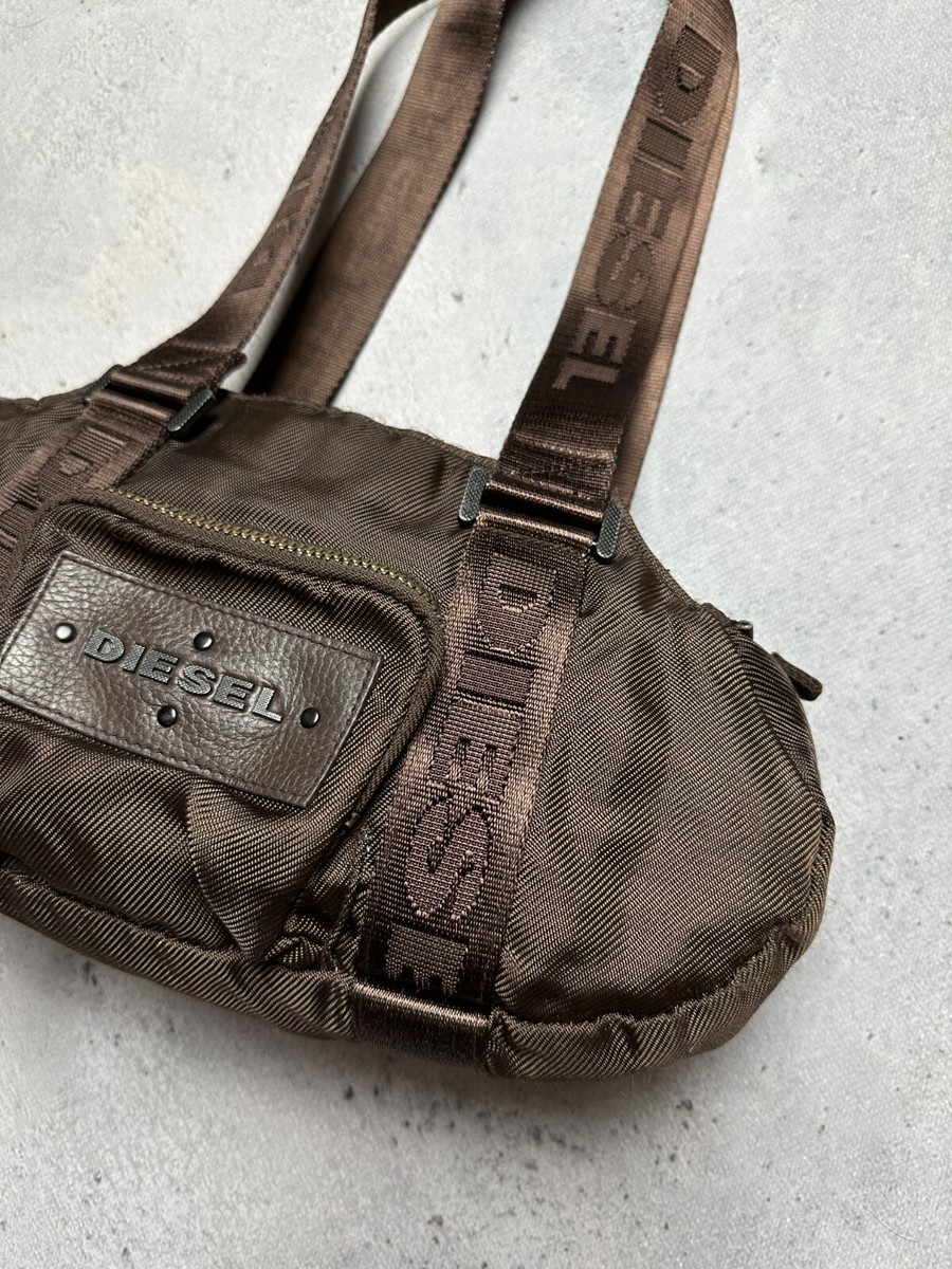Diesel Men Y2K Archive Mikazuki Shoulder Bag Opium Luxury