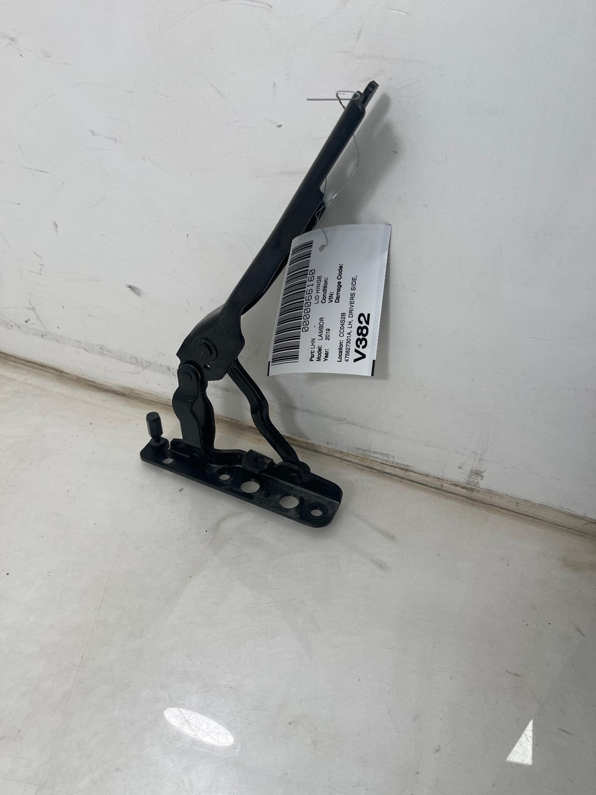 LH TAIL GATE HINGE 475827301A LAMBORGHINI HURACAN 19