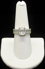 Sterling Silver Gorgeous Square Clear Gems Ring SZ 7.75 FMA306