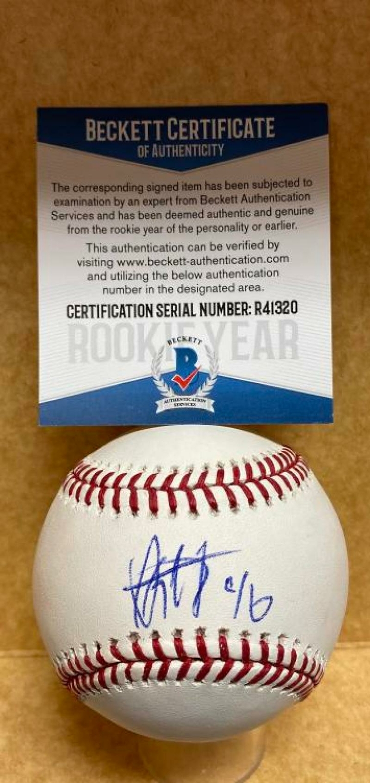 Professional Player Autographed Signed DERMIS GARCIA NEW YORK YANKEES ROOKIE YEAR M.L. BASEBALL BECKETT R41320 