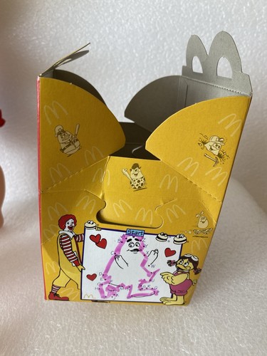 Vintage 1997 McDONALD'S Hasbro McDONALDLAND HAPPY MEAL GIRL Doll & Accessories - Picture 15 of 24