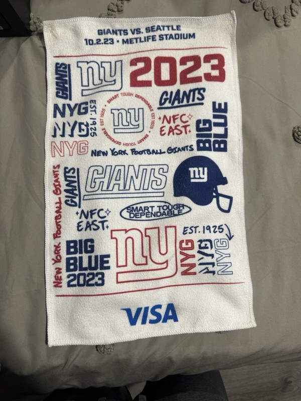 VISA New York Giants 2023 Player Towel Embroidered Logo Cotton 15x10