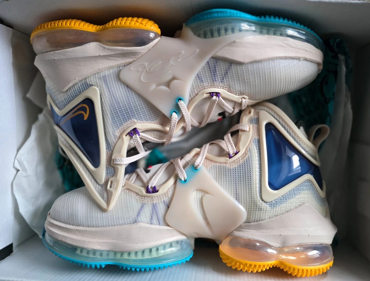 lebron 19 lakers