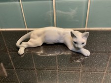 Grey/White China Cat Ornament Exc Cond