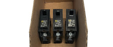 Lot of 3 Square D HOM 120/240VAC 30 Amp Single Pole Circuit Breakers - Free Ship