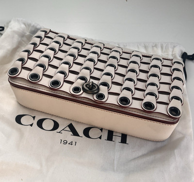 Coach Damen Schultertasche Leder Beige Kettenriemen Drehverschluss Beutel