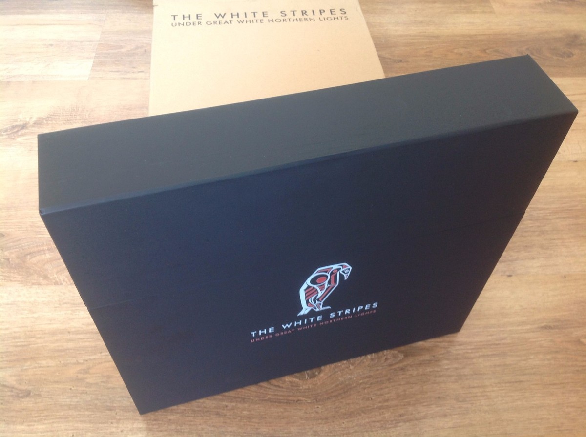 (未使用･未開封品)Under Great White Northern Lights [DVD] The White Stripes: under Great White Northern Lights (Blu