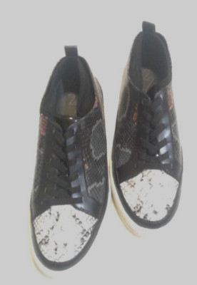 27 Edit tennis shoes snake print 8M