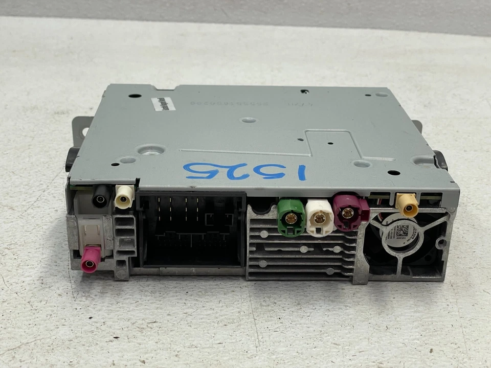 2018-2022 Alfa Romeo Stelvio AM FM Radio Receiver Media Player Unit 1526 OEM - Image 2 of 4