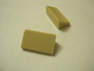 Lego Lot Of 2 Tan 1x2x2/3 loped Brick Tile, 85984 (028-169)