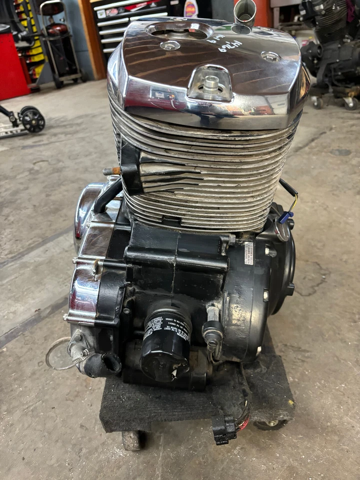 Motor clásico Kawasaki Vulcan 900 VN900 2004 14 k garantizado Foto 3 de 4