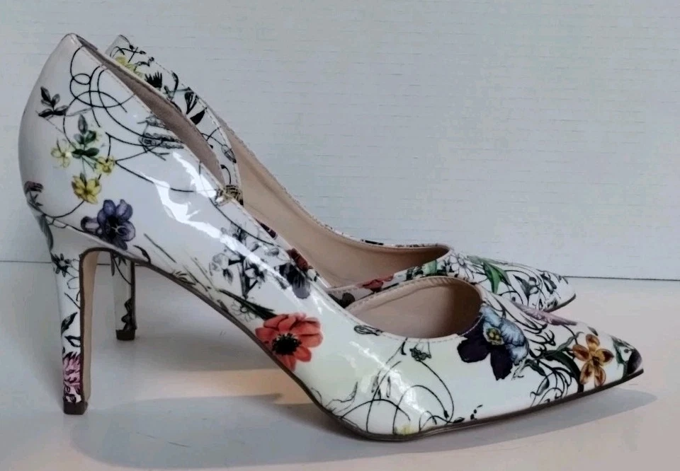 Zapatos de vestir de tacón alto para mujer talla 9 M blancos flores silvestres naturaleza Roza Just Fab Foto 2 de 4