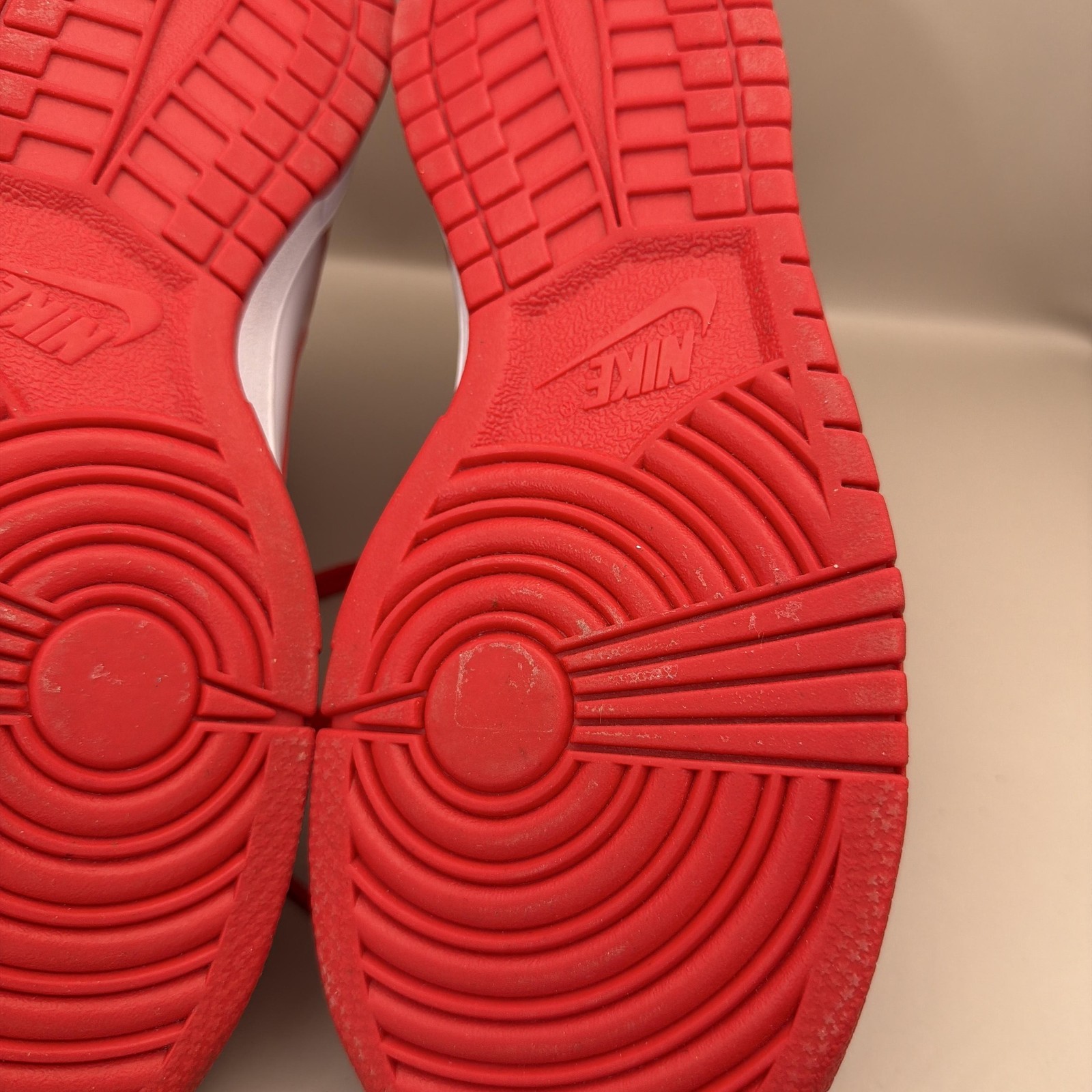 Nike Dunk High Shoes Youth Size 7Y Red White Basketball Sneakers DB2179-106 thumbnail 11