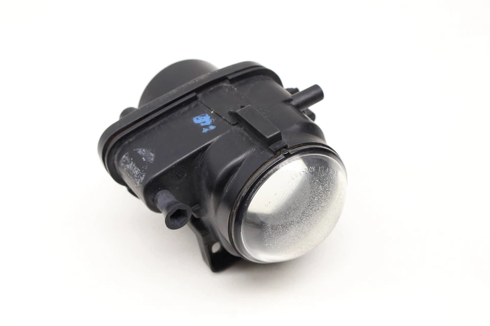 AUDI A6 QUATTRO 1998-2001 - Luz antiniebla derecha / lámpara 4B0941700 Foto 3 de 4