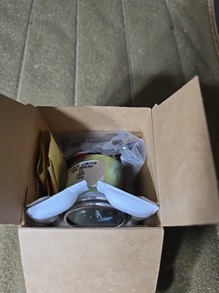 Manómetro de presión de aceite Stewart Warner 82322 nuevo Foto 3 de 3