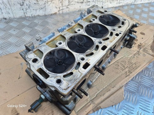 Volkswagen Golf Plus 2009 Benzin 110kW Zylinderkopf 03C103358BA DLT65457