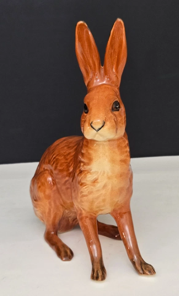 Beswick Pottery Porcelain Figurine Rabbit / Seated Hare # 1025 - image 2 of 4