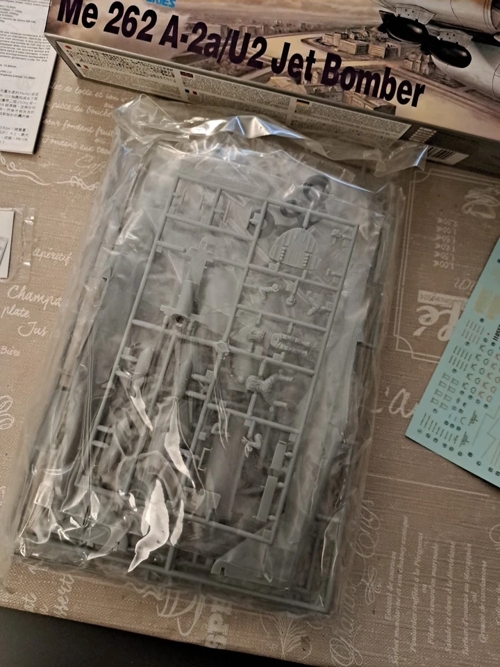 Me 262 A-2a U2 Jet Bomber Dragon 1/48 - As New  - Immagine 3 di 4