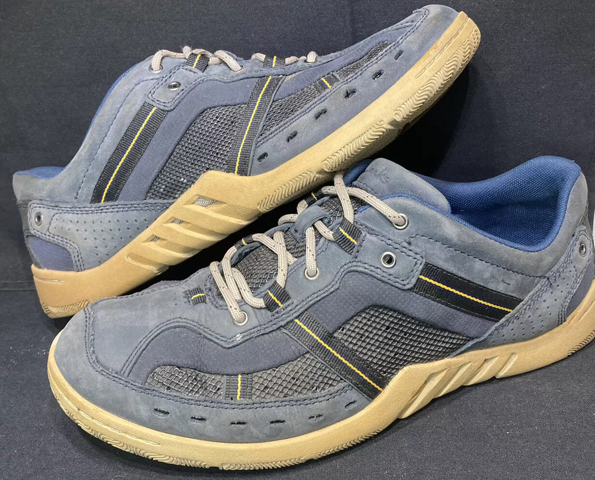 Clarks breathable best sale shoes