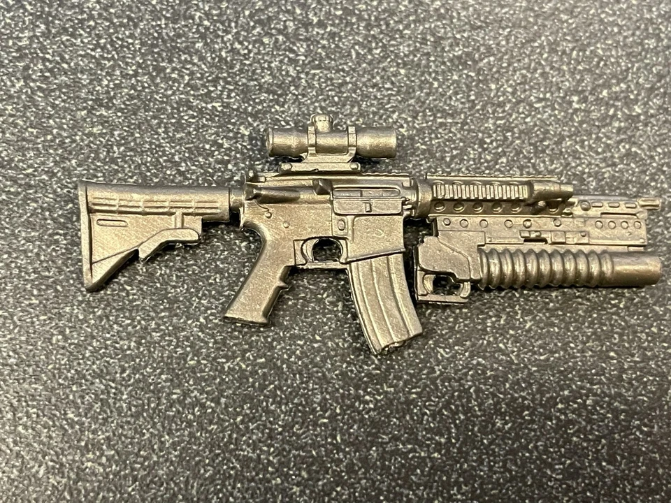 Marvel Legends WINTER SOLDIER 6” Scale (GUNS/ACCESSORIES)(CRIMSON DYNAMO) MINT - Image 3 of 4