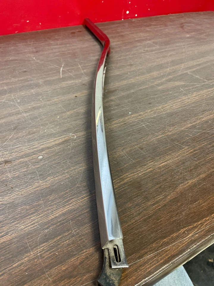 1968 OLDSMOBILE DELMONT 88 DELTA RH QUARTER WINDOW TRIM WEATHERSTRIP NOS GM 223 - Image 3 of 4