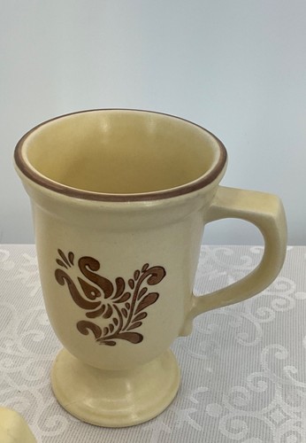 Pfaltzgraff Set Of 3 Vintage Ceramic Pedestal Mugs - Picture 6 of 9