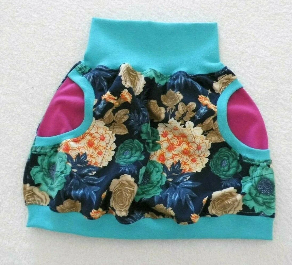 Handmade ♥ Rock ♥ Ballonrock ♥ Mitwachsrock mit Taschen ♥  Blumen ♥ Blumenmuster - Bild 1 von 1