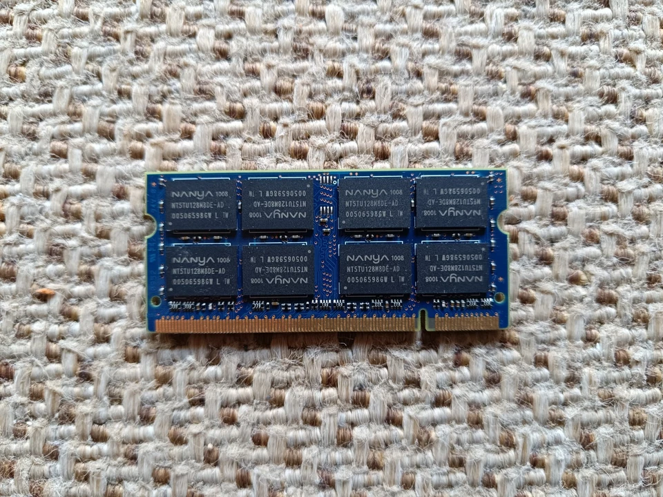 VINTAGE MAC SPECIALIST: OWC 2GB DDR2 800MHz SODIMM (OWC6400DDR2S2GB) - Image 2 of 2