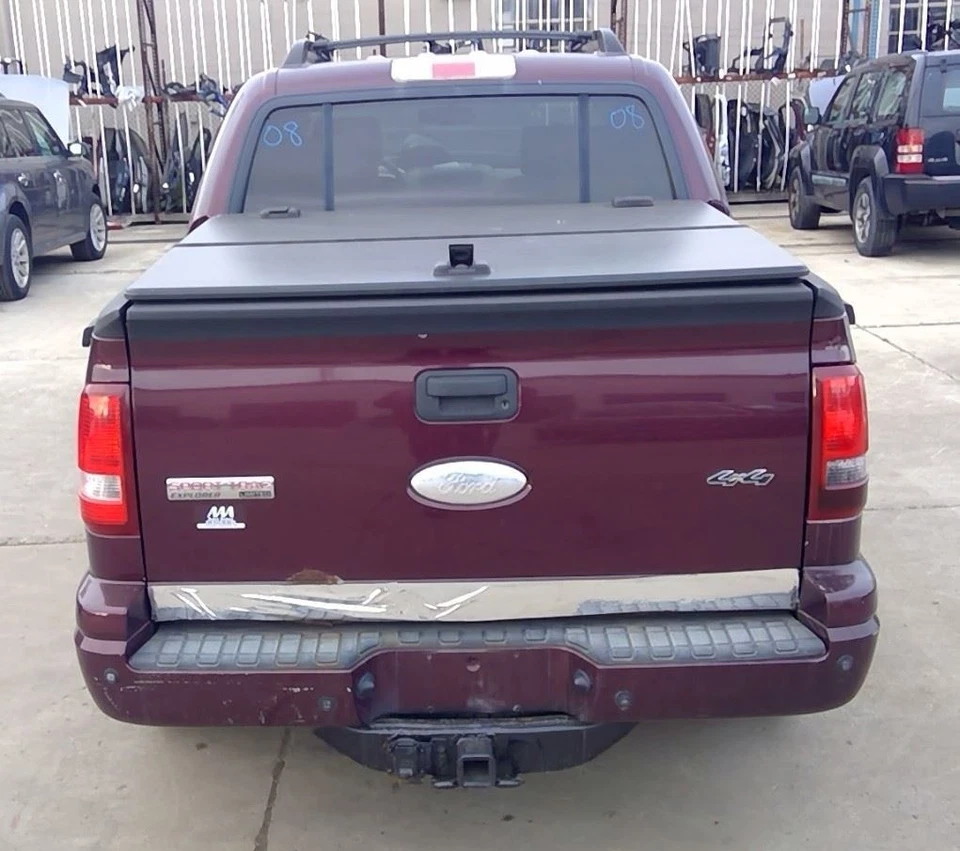 Coolant Reservoir Tank 06-10 EXPLORER 2323923 - Image 4 of 4