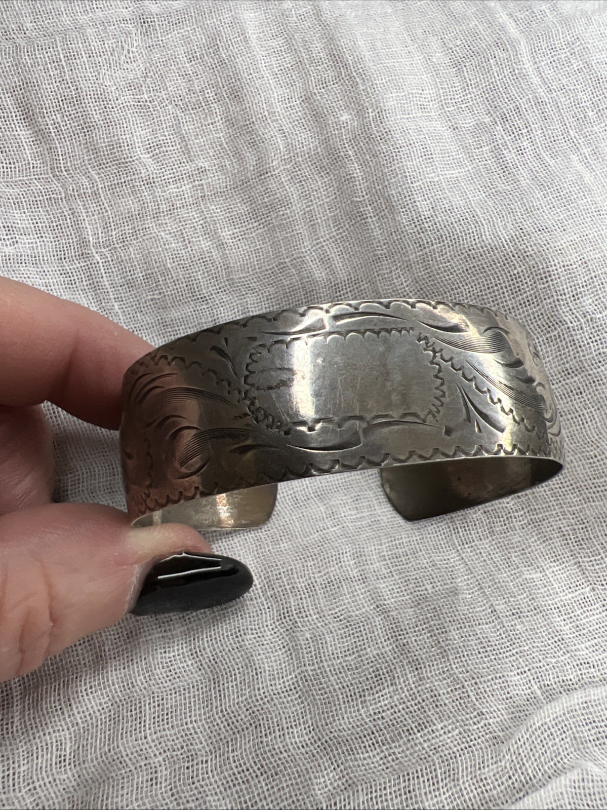Artisan VTG Sterling Silver Engraved Cuff Bracelet Antique Style Scroll Adjustable 12.47