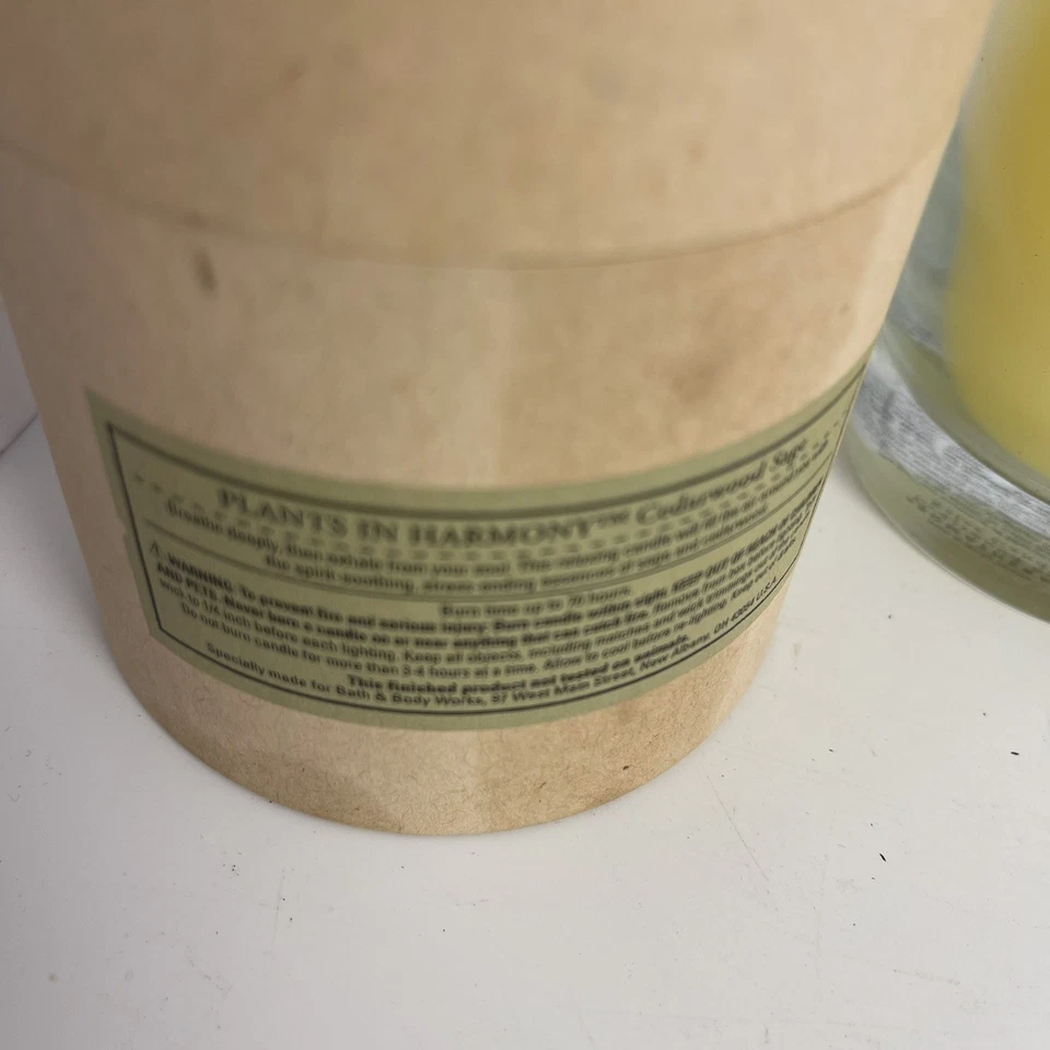 Vela relajante Bath & Body Works aromaterapia madera de cedro salvia 10 oz Foto 3 de 3